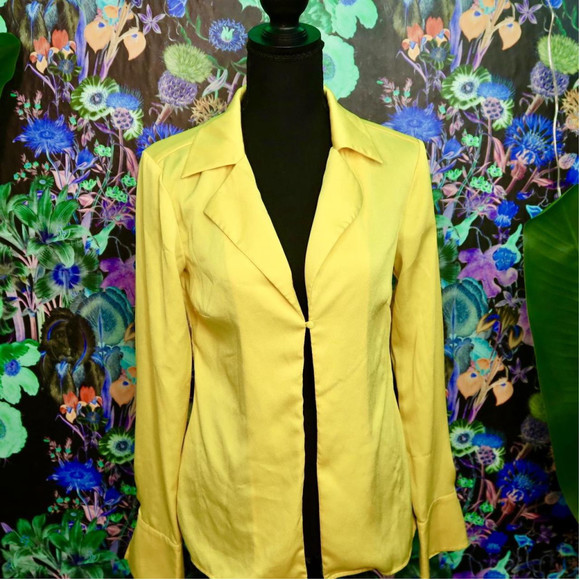 Blouses - Picture 7 of 7